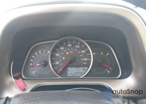 2015 Toyota Rav4 Le z USA, uszkodzony, nr VIN JTMBFREVXFD104724